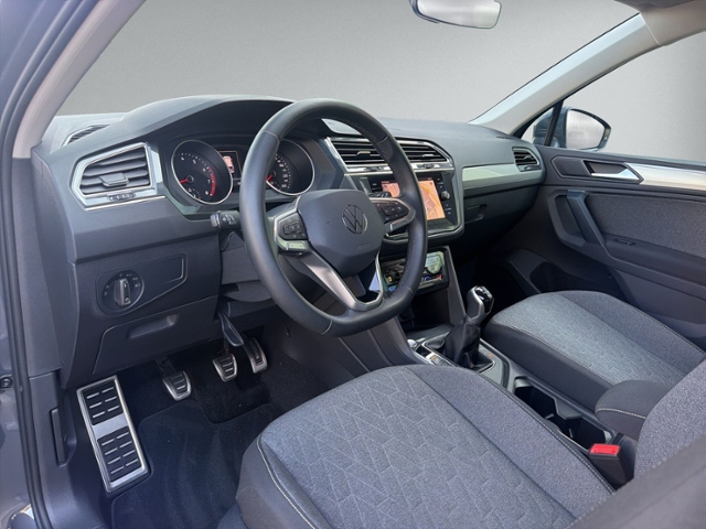 Tiguan 1.5 TSI MOVE NAVI+IQ.LIGHT+RFK+ACC+KEYLES