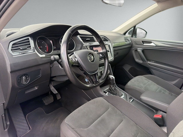 Tiguan 2.0 TDI DSG HIGHLINE 4MOTION LED+NAVI+ACC