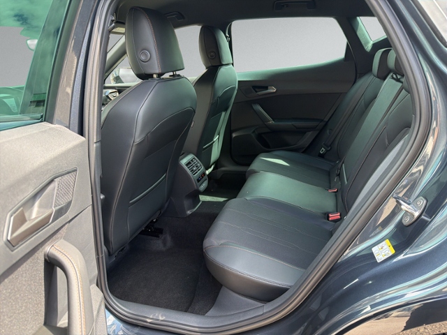 Formentor 1.5 eTSI DSG AHK+NAVI+RFK+ACC+KEYLESS+