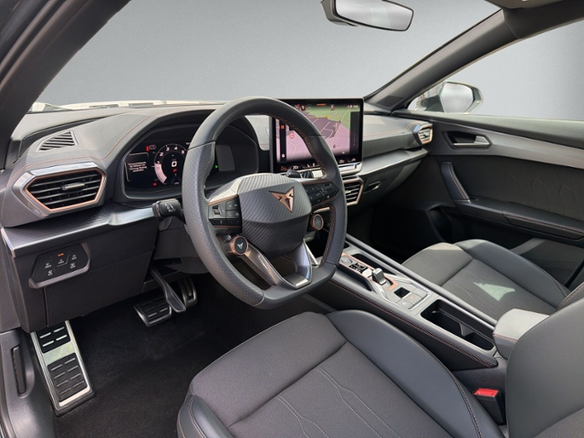 Formentor 1.5 eTSI DSG AHK+NAVI+RFK+ACC+KEYLESS+