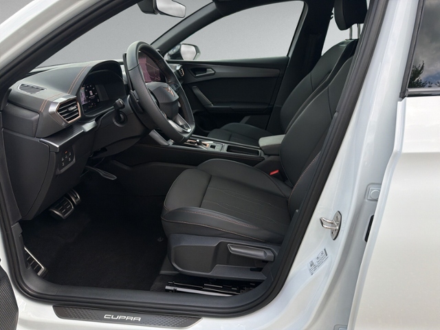 Leon ST 1.5 eTSI DSG AHK+NAVI+RFK+ACC+eHECK+LED+