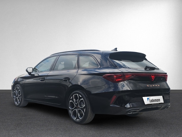 Leon ST 2.0 TDI DSG AHK+NAVI+RFK+ACC+KEYLESS+LED