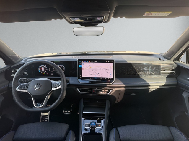 Tiguan 1.5 eTSI DSG R-LINE PANO+360°+LEDER+IQ.LI