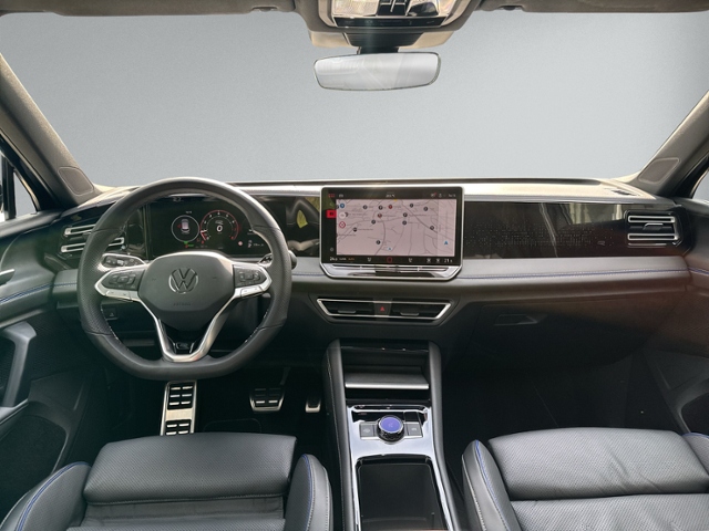 Tiguan 1.5 eTSI DSG R-LINE PANO+360°+LEDER+IQ.LI