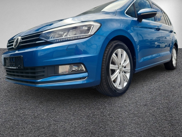 Touran 1.4 TSI HIGHLINE LED+NAVI+AHK+KAMERA+ACC