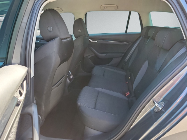 Octavia Combi 1.5 TSI DSG mHEV behz.WSS+AHK+RFK+