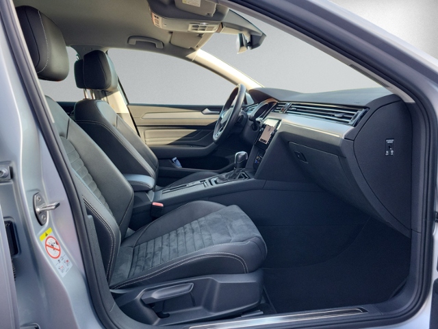 Passat Variant Elegance 4Motion 2.0 TDI AHK+IQ.L