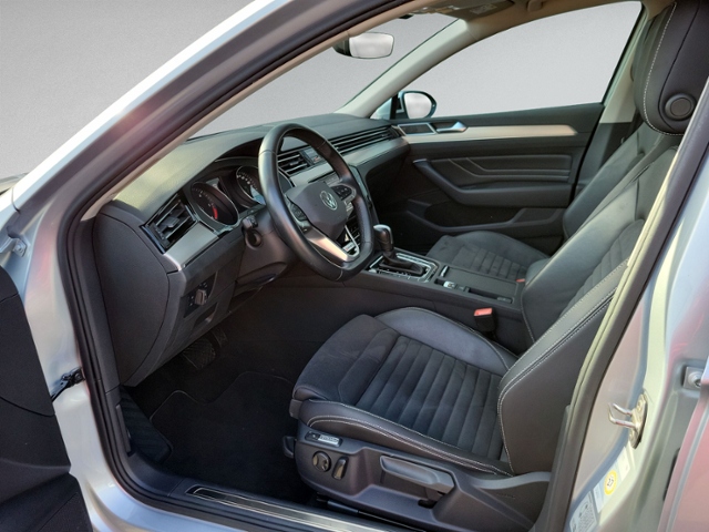 Passat Variant Elegance 4Motion 2.0 TDI AHK+IQ.L