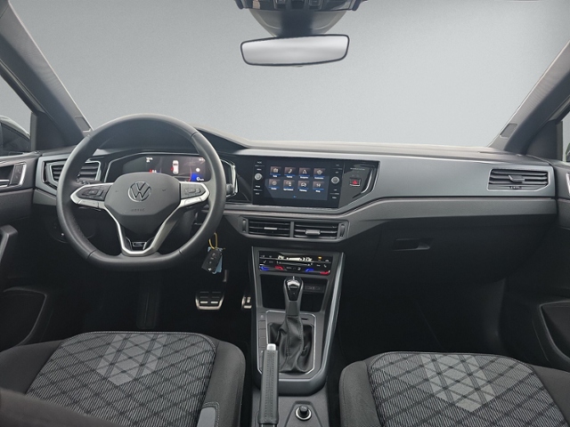 Polo 1.0 TSI DSG R-LINE PANO+IQ.LIGHT+RFK+ACC+SH