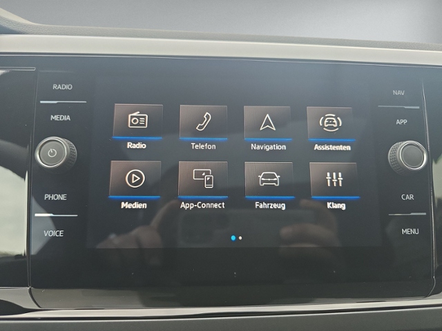 Polo 1.0 TSI DSG R-LINE PANO+IQ.LIGHT+RFK+ACC+SH