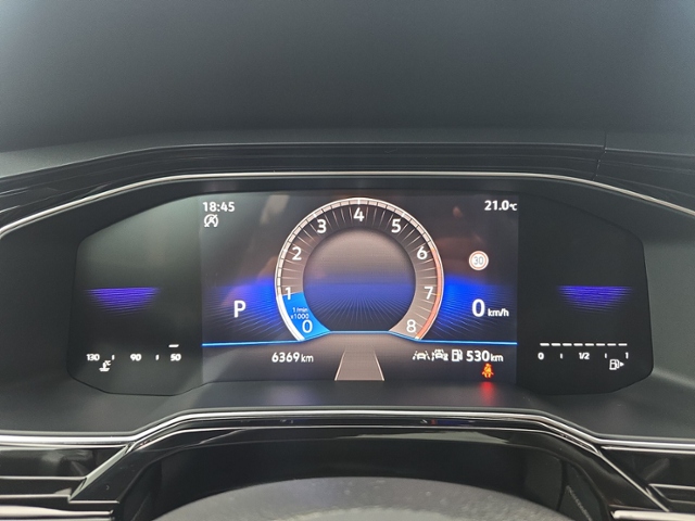 Polo 1.0 TSI DSG R-LINE PANO+IQ.LIGHT+RFK+ACC+SH