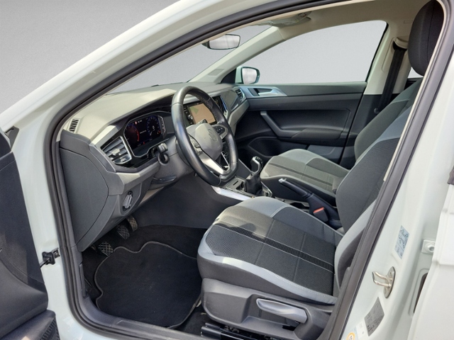 Polo 1.0 TSI STYLE AHK+IQ.LIGHT+NAVI+SITZHEI+NSW