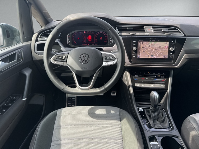Touran 1.5 TSI DSG R-LINE 7-SITZE+PANO+RFK+NAVI+