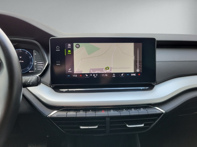 Octavia Combi 2.0 TDI DSG CLEVER LED+NAVI+RFK+L