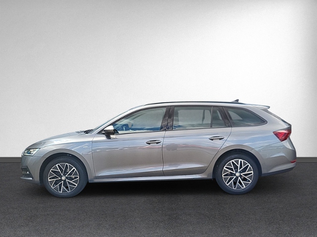 Octavia Combi 2.0 TDI DSG CLEVER LED+NAVI+RFK+L