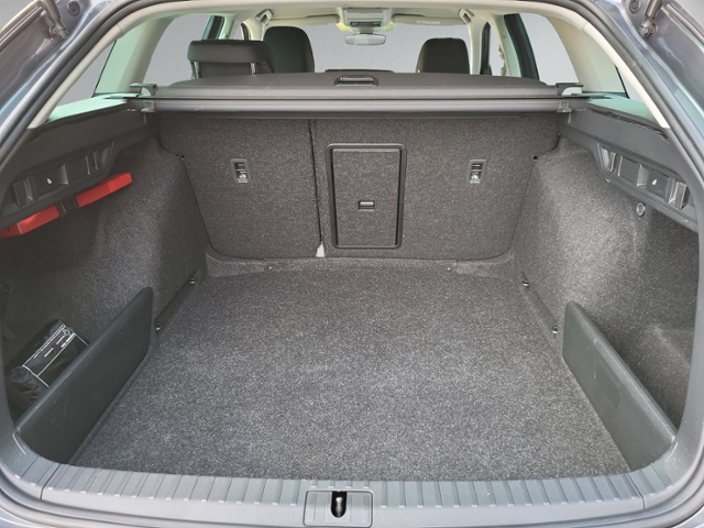 Octavia Combi 2.0 TDI DSG CLEVER LED+NAVI+RFK+L