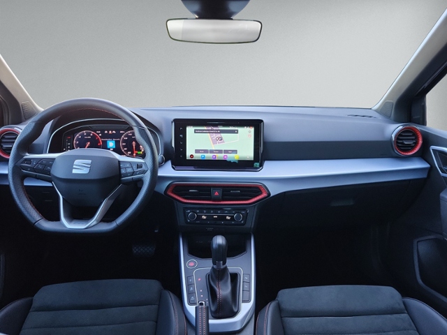 Arona 1.0 TSI DSG FR LED+NAVI+KAMERA+ACC+KEYLESS