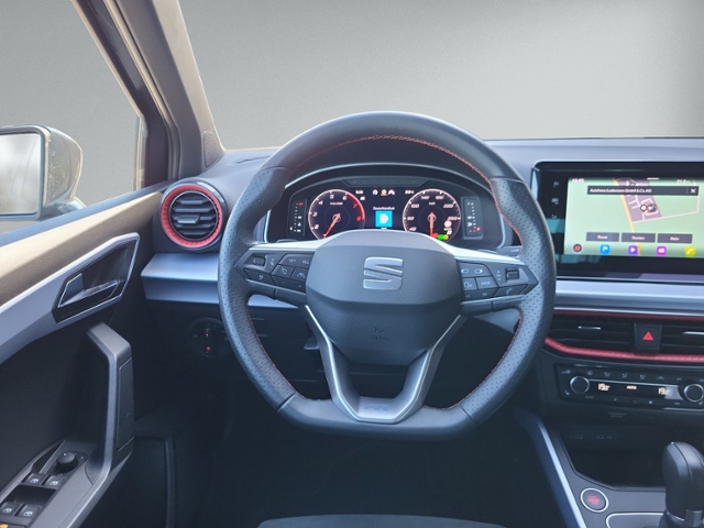 Arona 1.0 TSI DSG FR LED+NAVI+KAMERA+ACC+KEYLESS