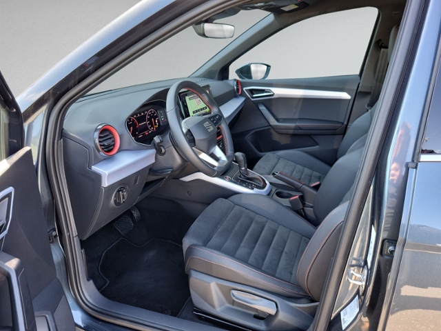 Arona 1.0 TSI DSG FR LED+NAVI+KAMERA+ACC+KEYLESS