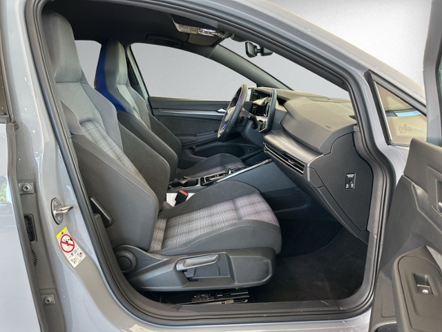 Golf VIII 1.5 eHybrid GTE KAMERA+ACC+HEAD-UP+NAV