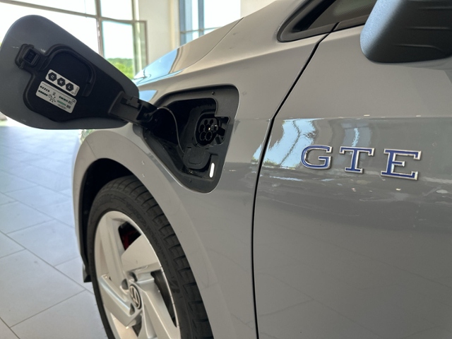 Golf VIII 1.5 eHybrid GTE KAMERA+ACC+HEAD-UP+NAV