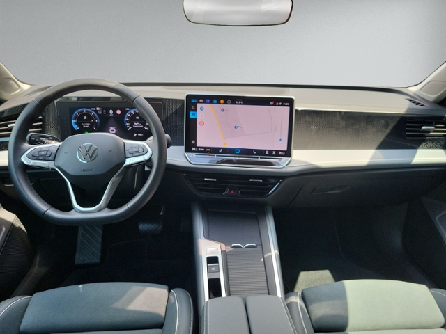 Passat Variant 2.0 TDI DSG BUSINESS NAVI+RFK+eHE