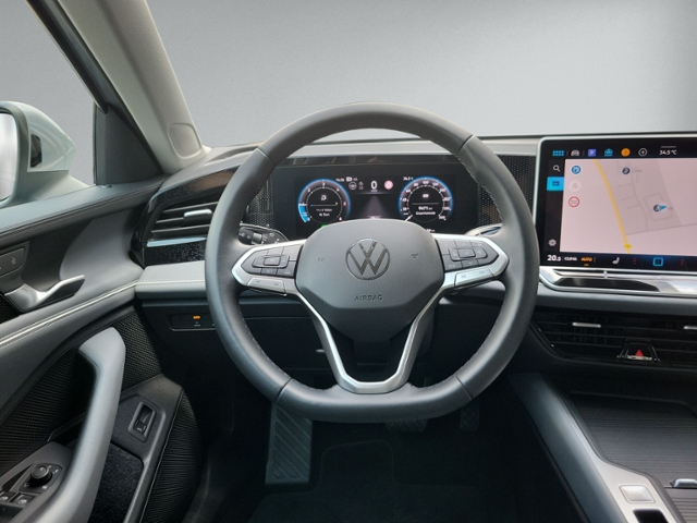 Passat Variant 2.0 TDI DSG BUSINESS NAVI+RFK+eHE