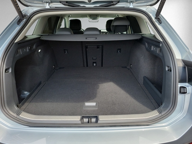 Passat Variant 2.0 TDI DSG BUSINESS NAVI+RFK+eHE