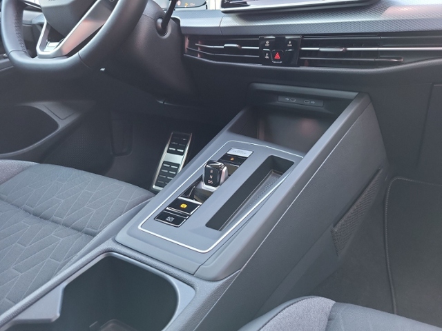 Golf VIII Variant 1.5 eTSI DSG GOAL RFK+ACC+LED+
