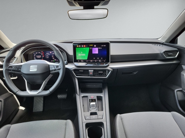 Leon ST 2.0 TDI DSG STYLE AHK+KAMERA+ACC+LED+LMF