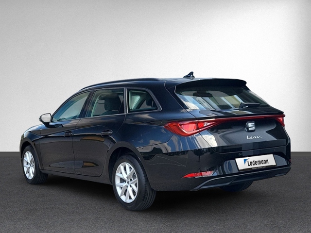 Leon ST 2.0 TDI DSG STYLE AHK+KAMERA+ACC+LED+LMF