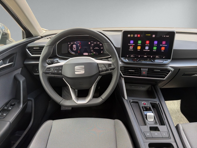 Leon ST 2.0 TDI DSG STYLE AHK+KAMERA+ACC+LED+LMF