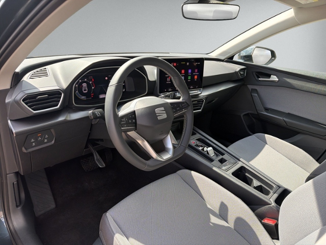 Leon ST 2.0 TDI DSG STYLE AHK+KAMERA+ACC+LED+LMF
