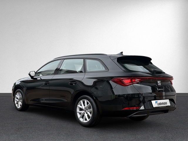 Leon ST 1.5 eTSI DSG STYLE AHK+RFK+NAVI+ACC+LED+