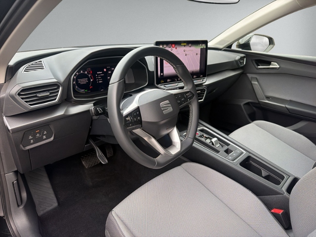 Leon ST 1.5 eTSI DSG STYLE AHK+RFK+NAVI+ACC+LED+