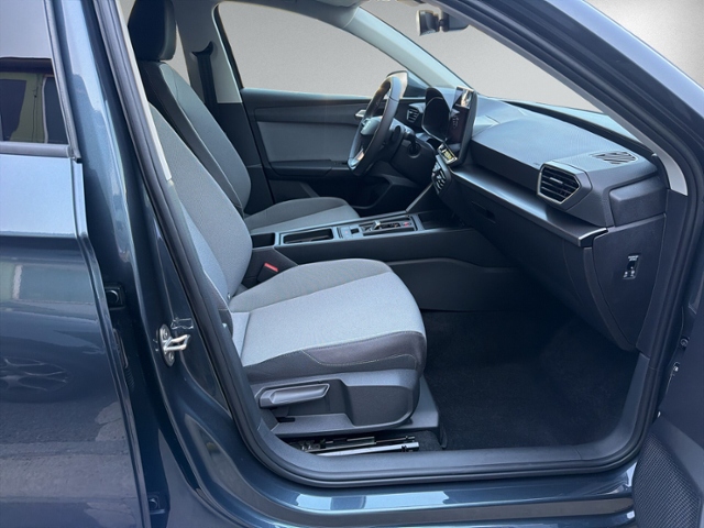 Leon ST 1.5 eTSI DSG STYLE AHK+RFK+NAVI+ACC+LED+