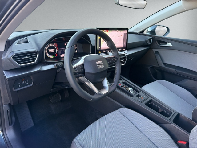 Leon ST 1.5 eTSI DSG STYLE AHK+RFK+NAVI+ACC+LED+