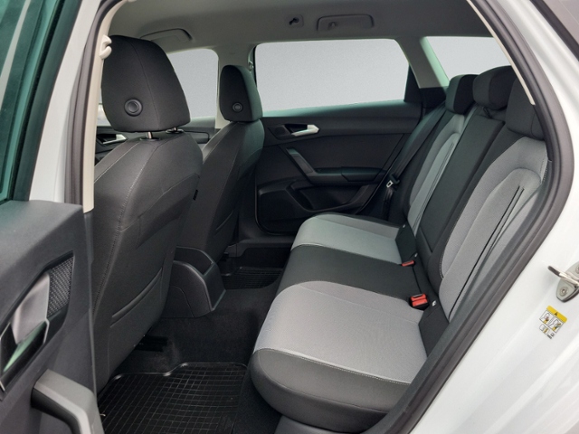 Leon ST 2.0 TDI DSG STYLE AHK+NAVI+KAMERA+ACC+LE