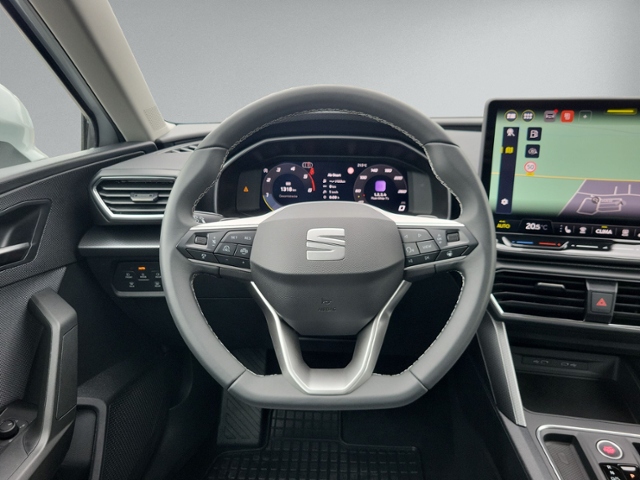 Leon ST 2.0 TDI DSG STYLE AHK+NAVI+KAMERA+ACC+LE