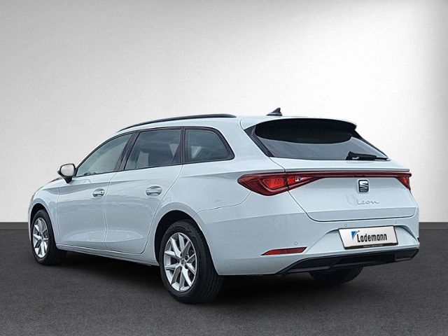 Leon ST 2.0 TDI DSG STYLE AHK+NAVI+KAMERA+ACC+LE