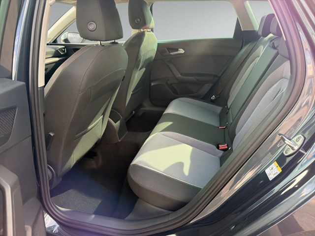 Leon ST 2.0 TDI DSG STYLE AHK+NAVI+KAMERA+ACC+LE