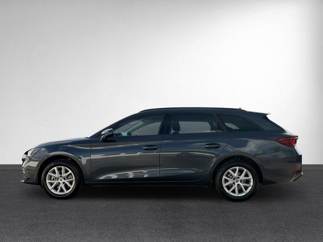 Leon ST 2.0 TDI DSG STYLE AHK+NAVI+KAMERA+ACC+LE