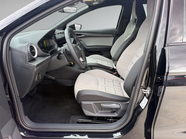 Ibiza 1.5 TSI FR DSG LED+RFK+NAVI.+ACC+17'+SIHZ+
