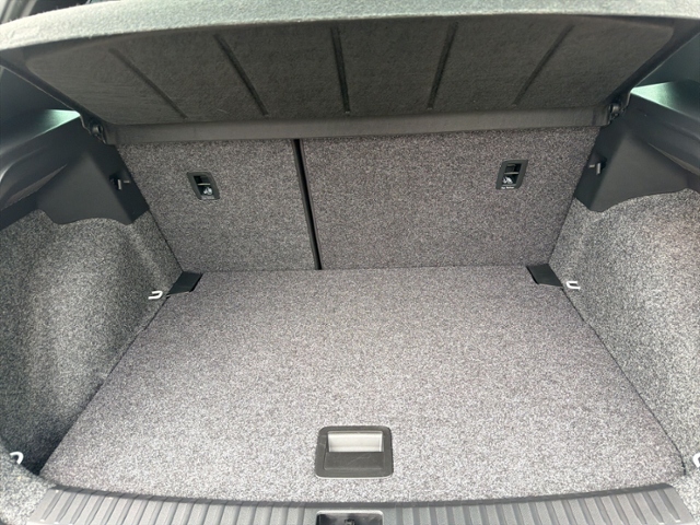 Arona 1.0 TSI FR DSG AHK+ACC+NAVI+LED+KAMERA+SHZ