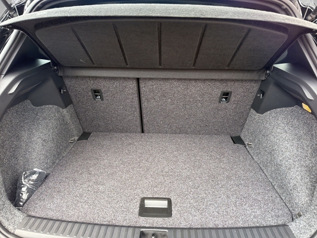 Arona 1.0 TSI DSG STYLE AHK+KAMERA+NAVI+ACC+LED+