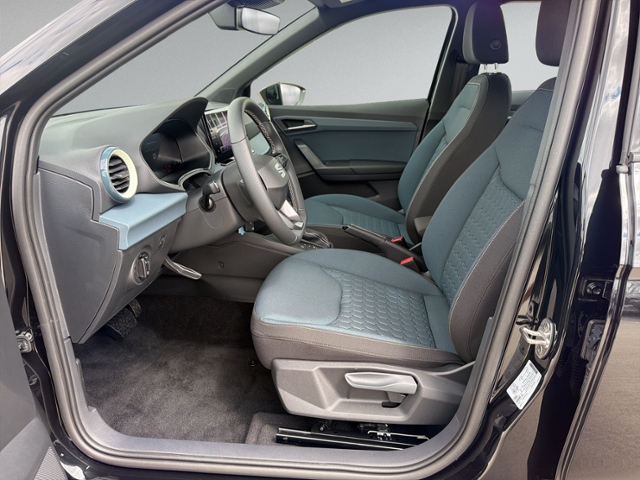 Arona 1.0 TSI DSG STYLE AHK+KAMERA+NAVI+ACC+LED+