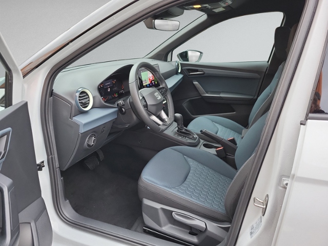 Arona 1.0 TSI DSG STYLE AHK+NAVI+KAMERA+ACC+SIHZ