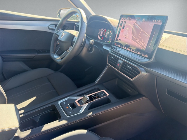 Leon ST 1.5 eTSI DSG AHK+NAVI+RFK+ACC+eHECK+LED+