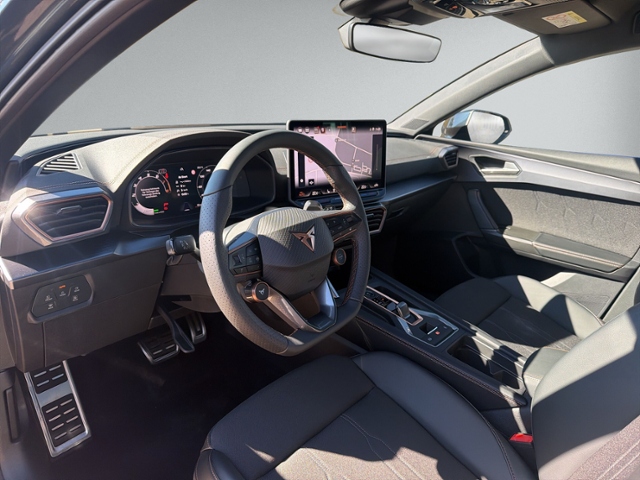 Leon ST 1.5 eTSI DSG AHK+NAVI+RFK+ACC+eHECK+LED+
