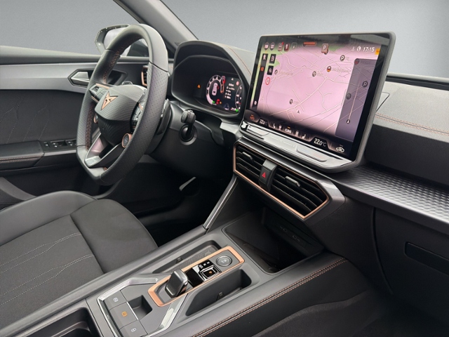 Leon ST 1.5 eTSI DSG AHK+NAVI+RFK+ACC+eHECK+LED+
